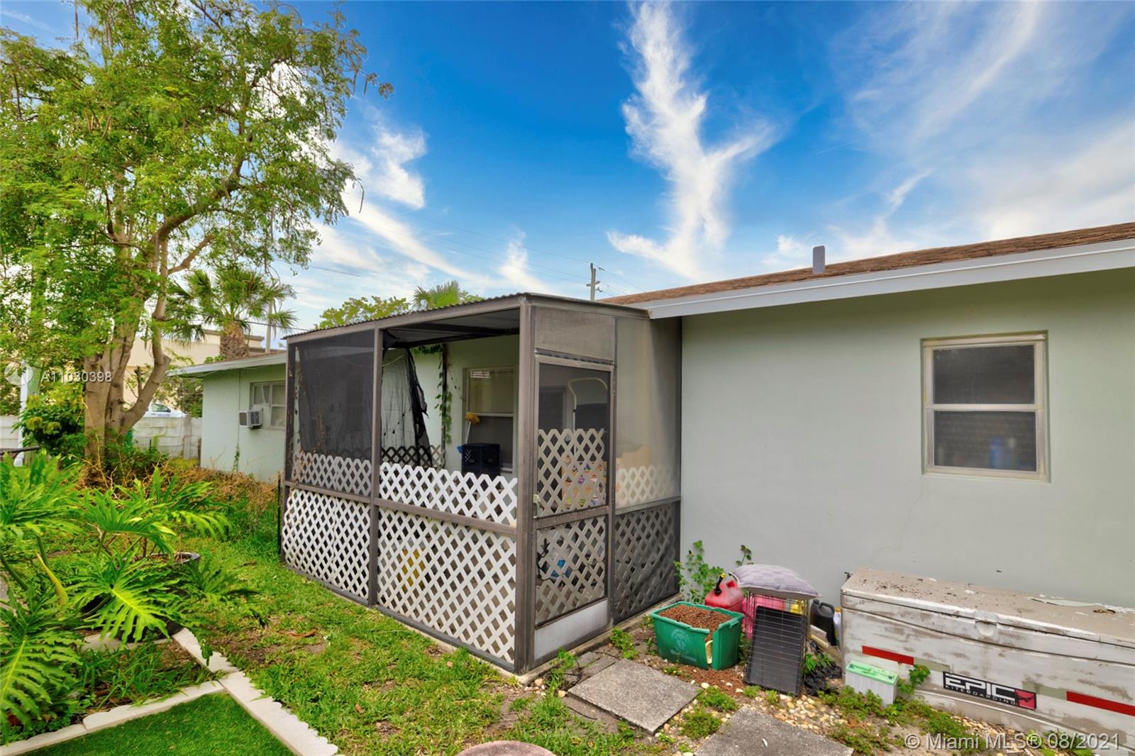 See details / 2760 sq. ft. $ 2021-04-20 0 Photo