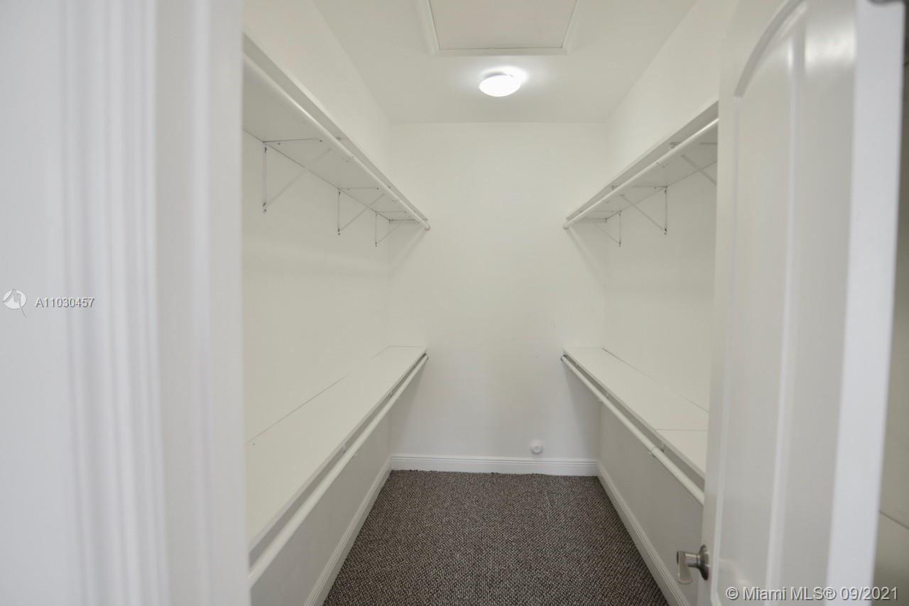 See details / 5082 sq. ft. $ 2021-04-20 0 Photo
