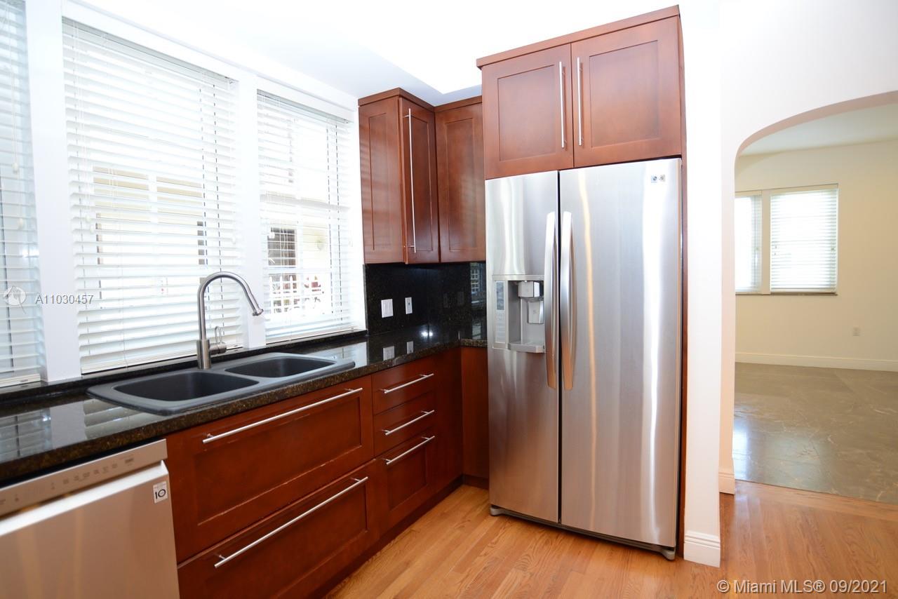 See details / 5082 sq. ft. $ 2021-04-20 0 Photo