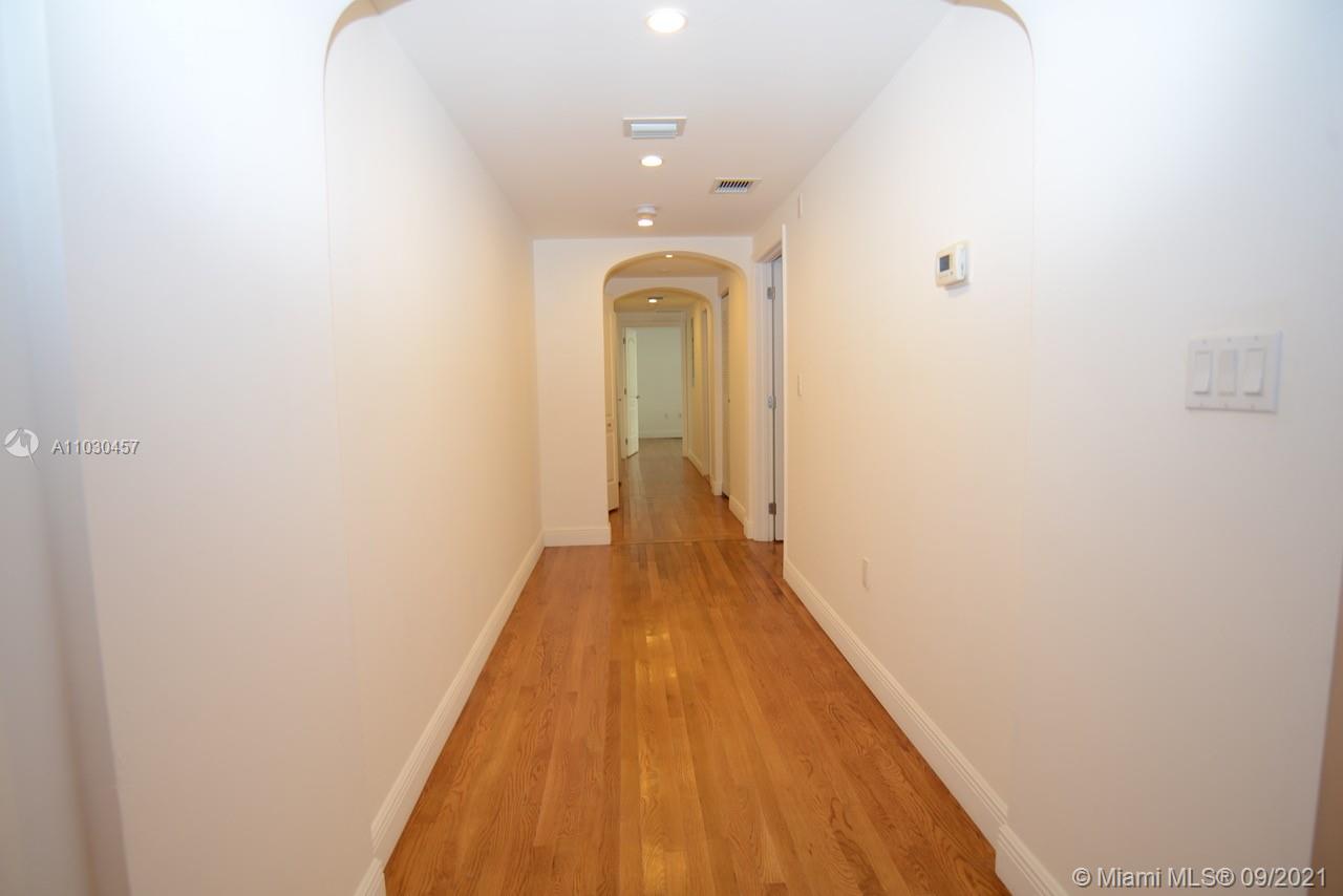 See details / 5082 sq. ft. $ 2021-04-20 0 Photo