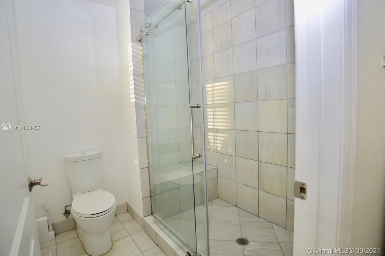 See details / 5082 sq. ft. $ 2021-04-20 0 Photo