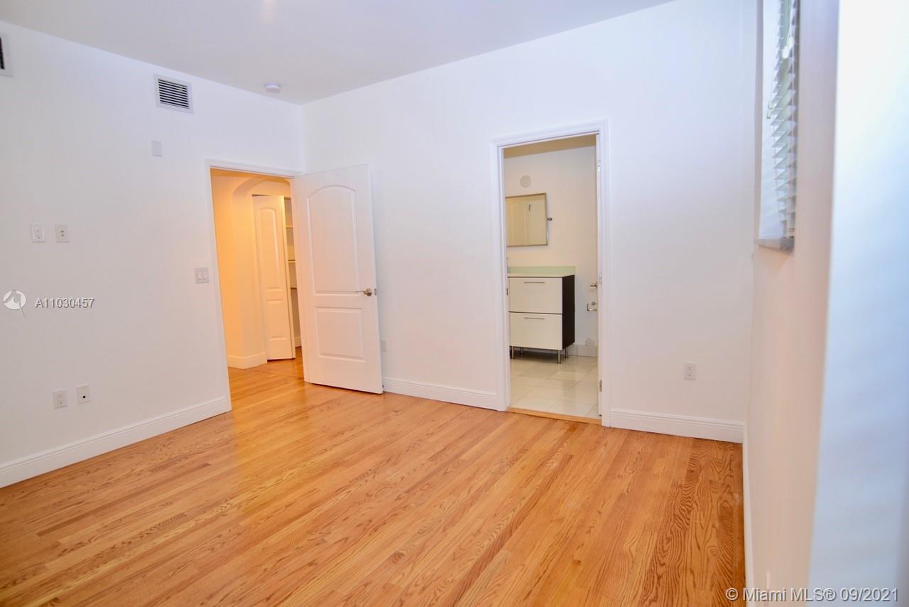 See details / 5082 sq. ft. $ 2021-04-20 0 Photo