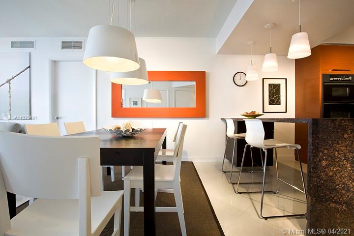 Ver detalles 4107 3 / 3 1571 sq. ft. $ 2021-05-28 0 foto