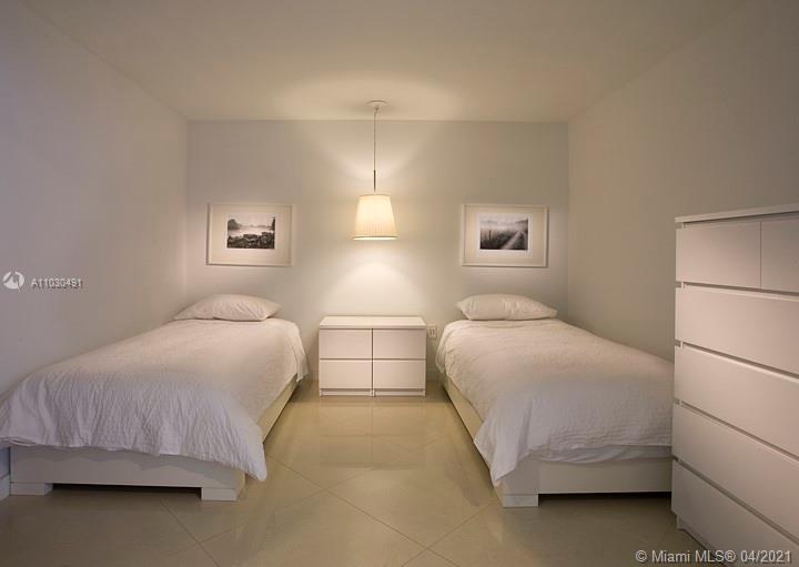 Ver detalles 4107 3 / 3 1571 sq. ft. $ 2021-05-28 0 foto