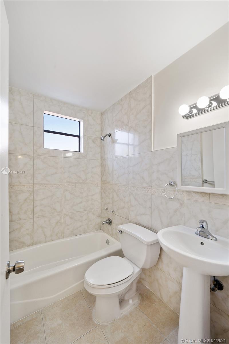 See details / 1813 sq. ft. $ 2021-04-20 0 Photo
