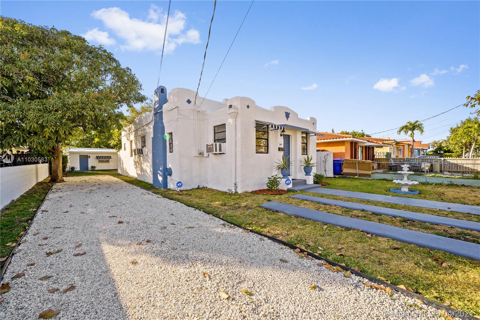 See details / 1813 sq. ft. $ 2021-04-20 0 Photo