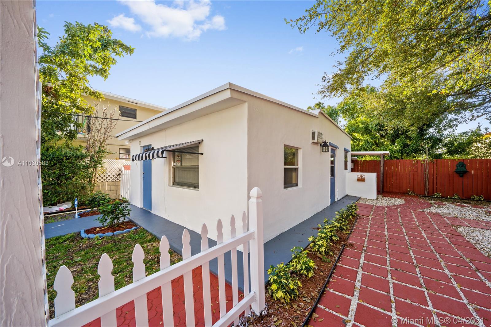 See details / 1813 sq. ft. $ 2021-04-20 0 Photo