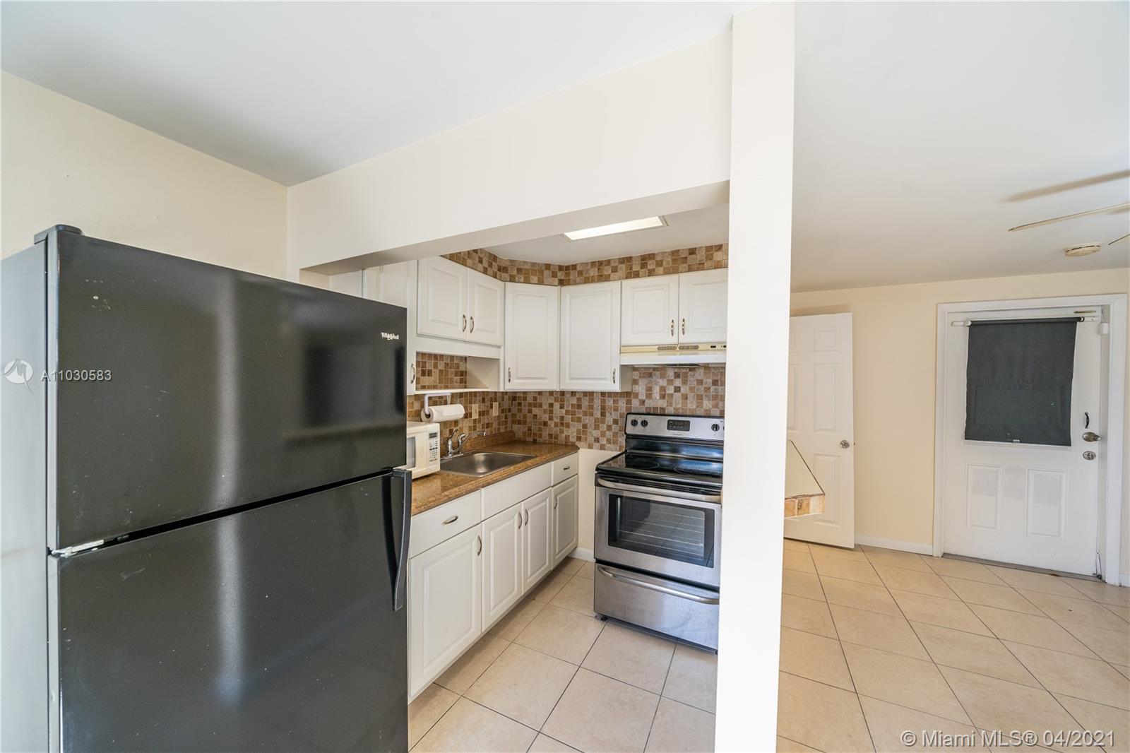 See details / 1813 sq. ft. $ 2021-04-20 0 Photo