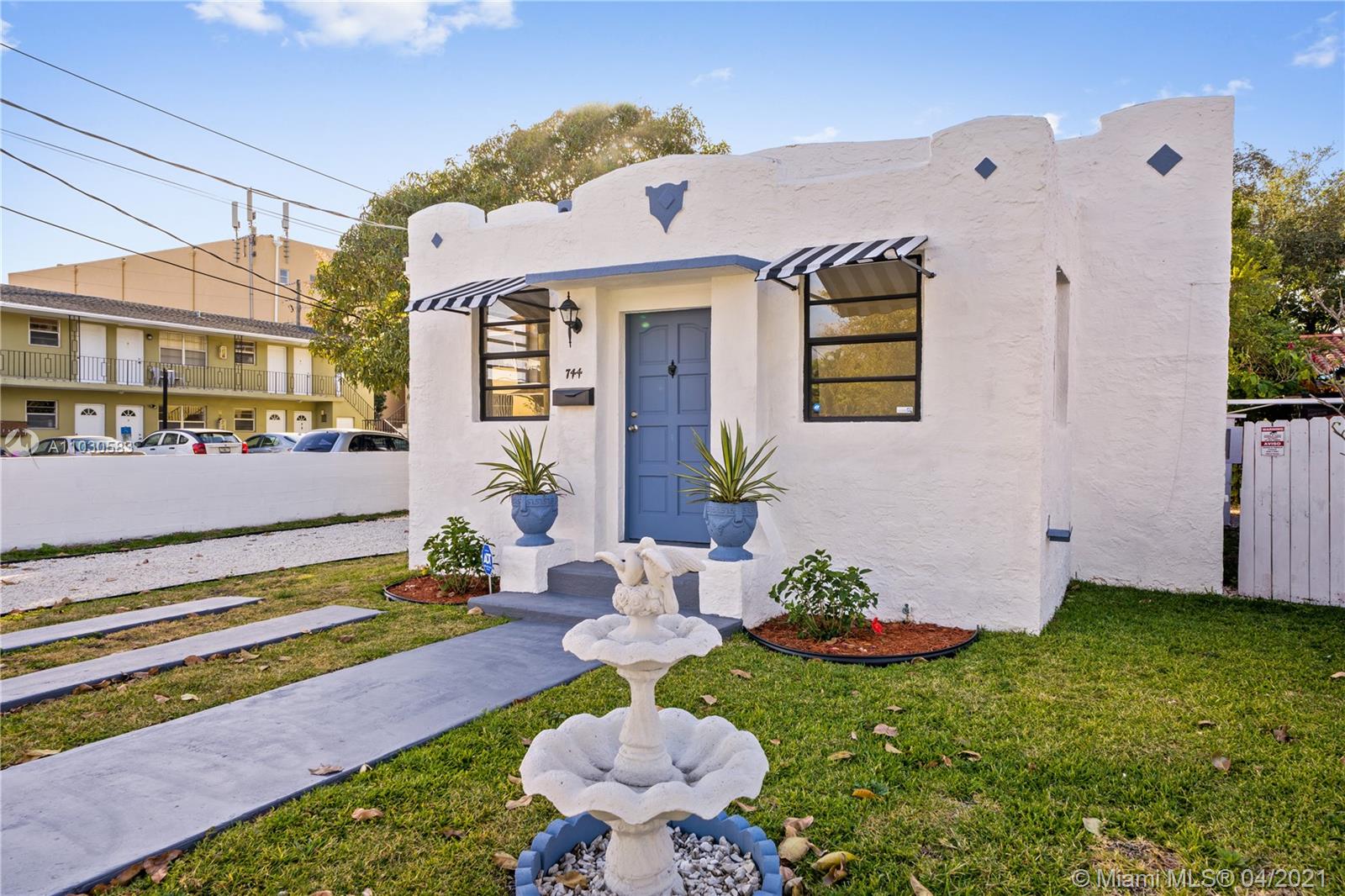 See details / 1813 sq. ft. $ 2021-04-20 0 Photo