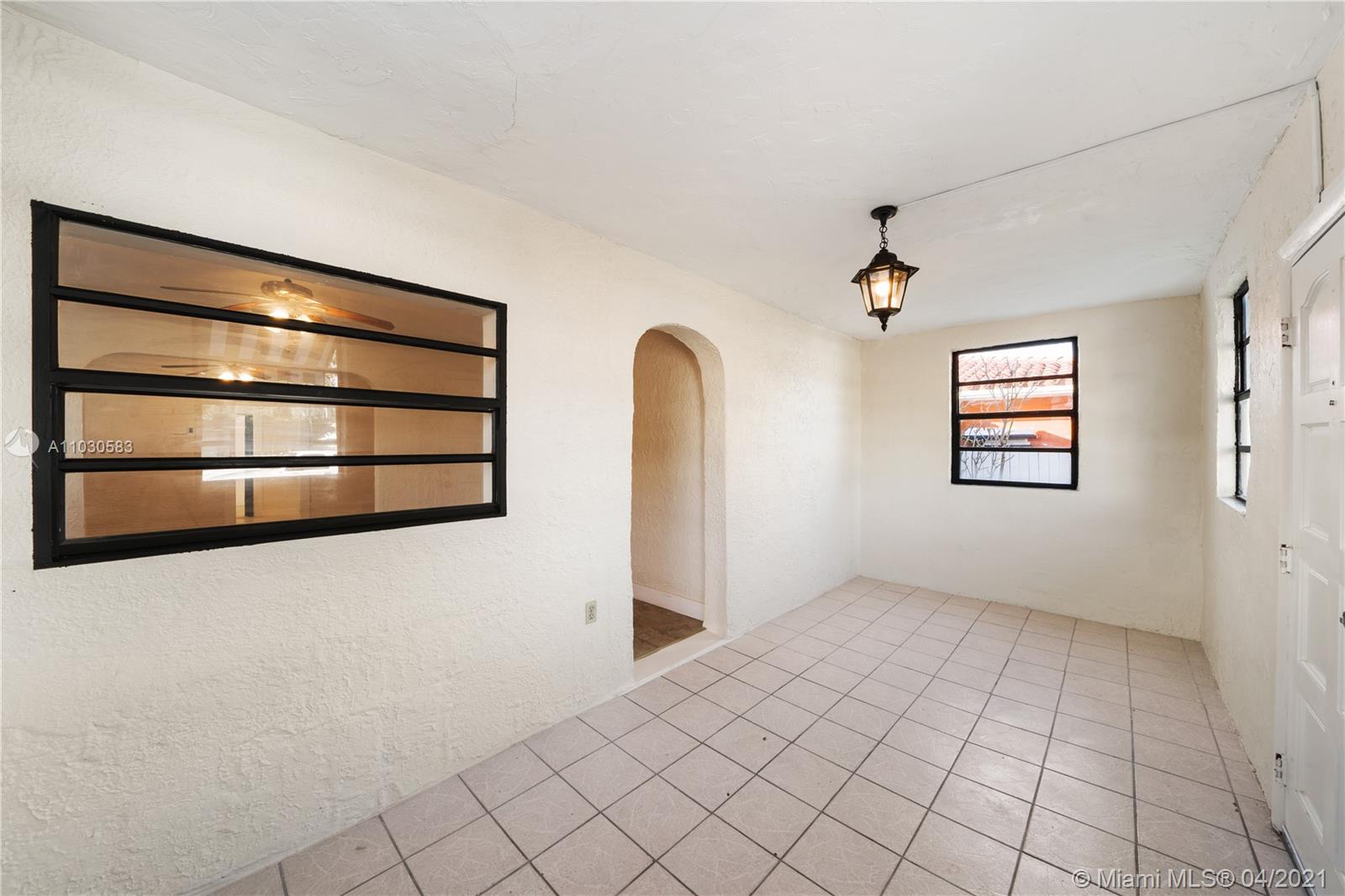See details / 1813 sq. ft. $ 2021-04-20 0 Photo