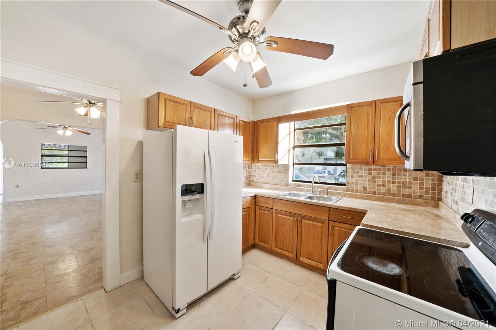See details / 1813 sq. ft. $ 2021-04-20 0 Photo
