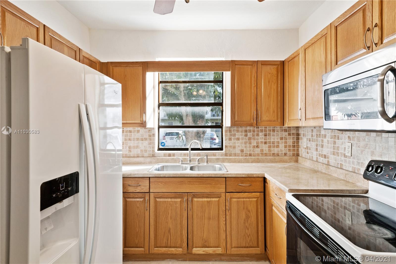 See details / 1813 sq. ft. $ 2021-04-20 0 Photo