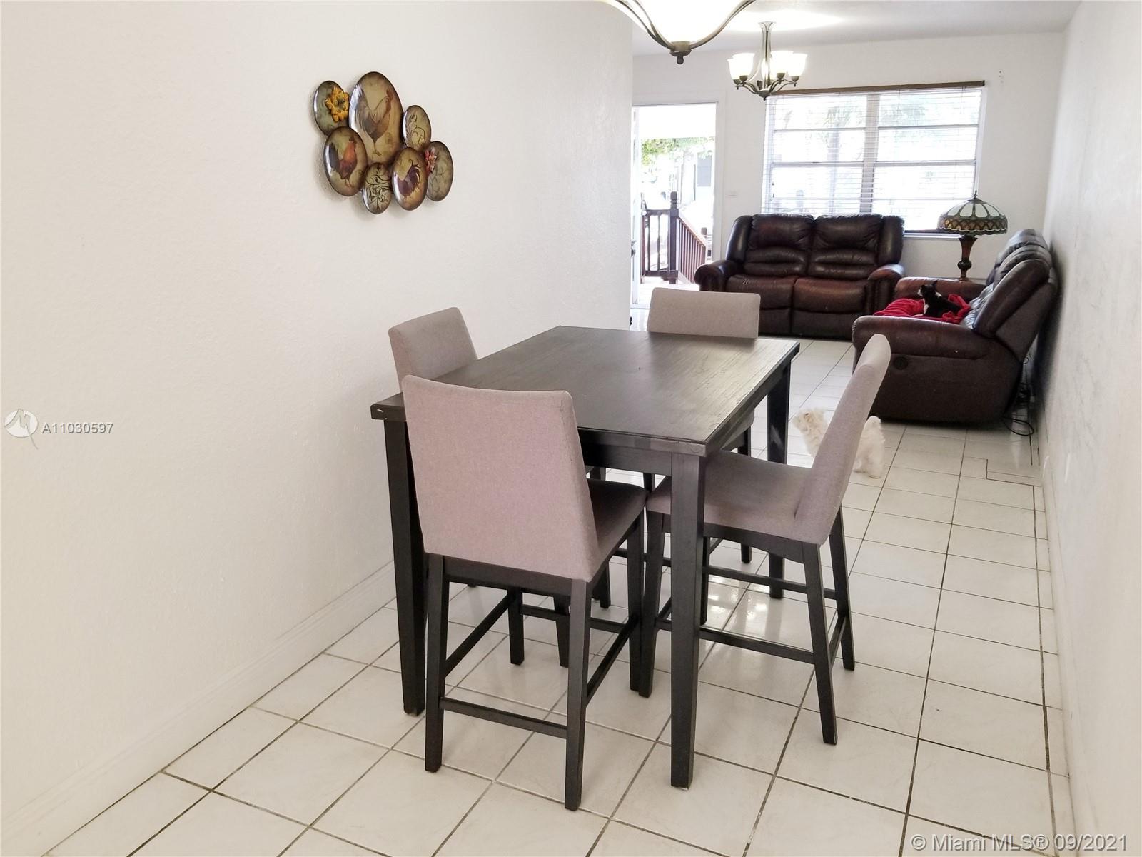 See details / 1560 sq. ft. $ 2021-05-04 0 Photo