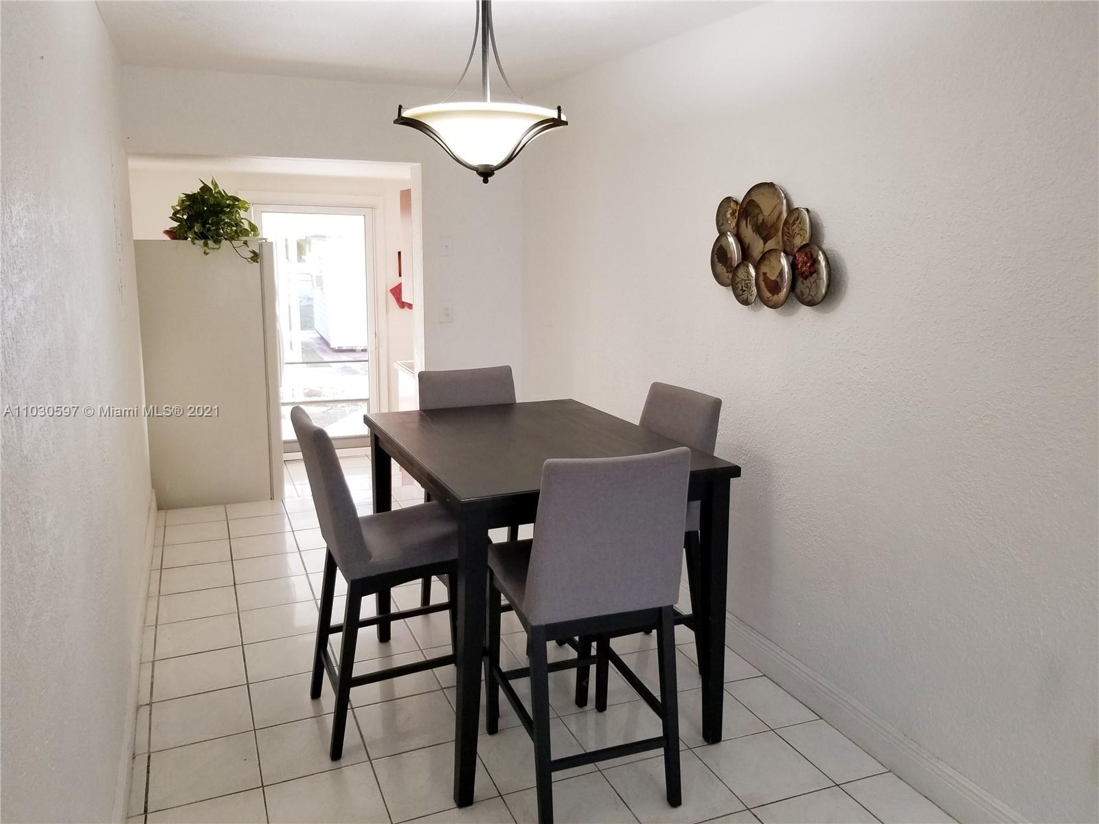 See details / 1560 sq. ft. $ 2021-05-04 0 Photo