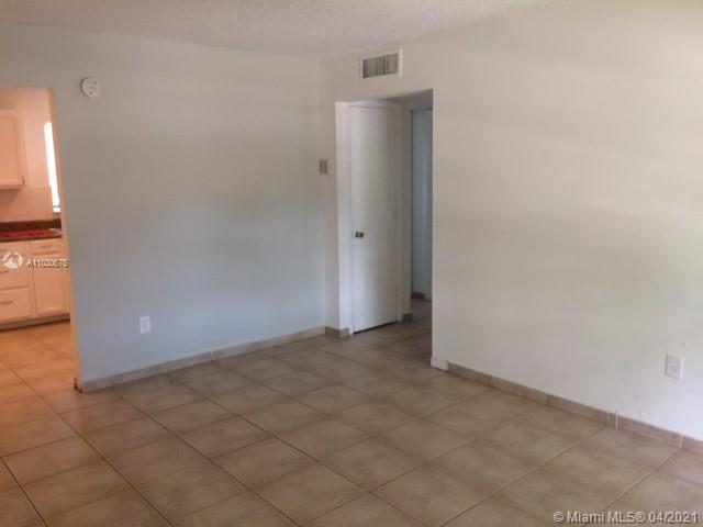 See details / 1781 sq. ft. $ 2021-04-20 0 Photo