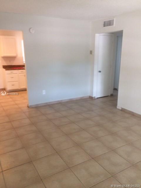 See details / 1781 sq. ft. $ 2021-04-20 0 Photo