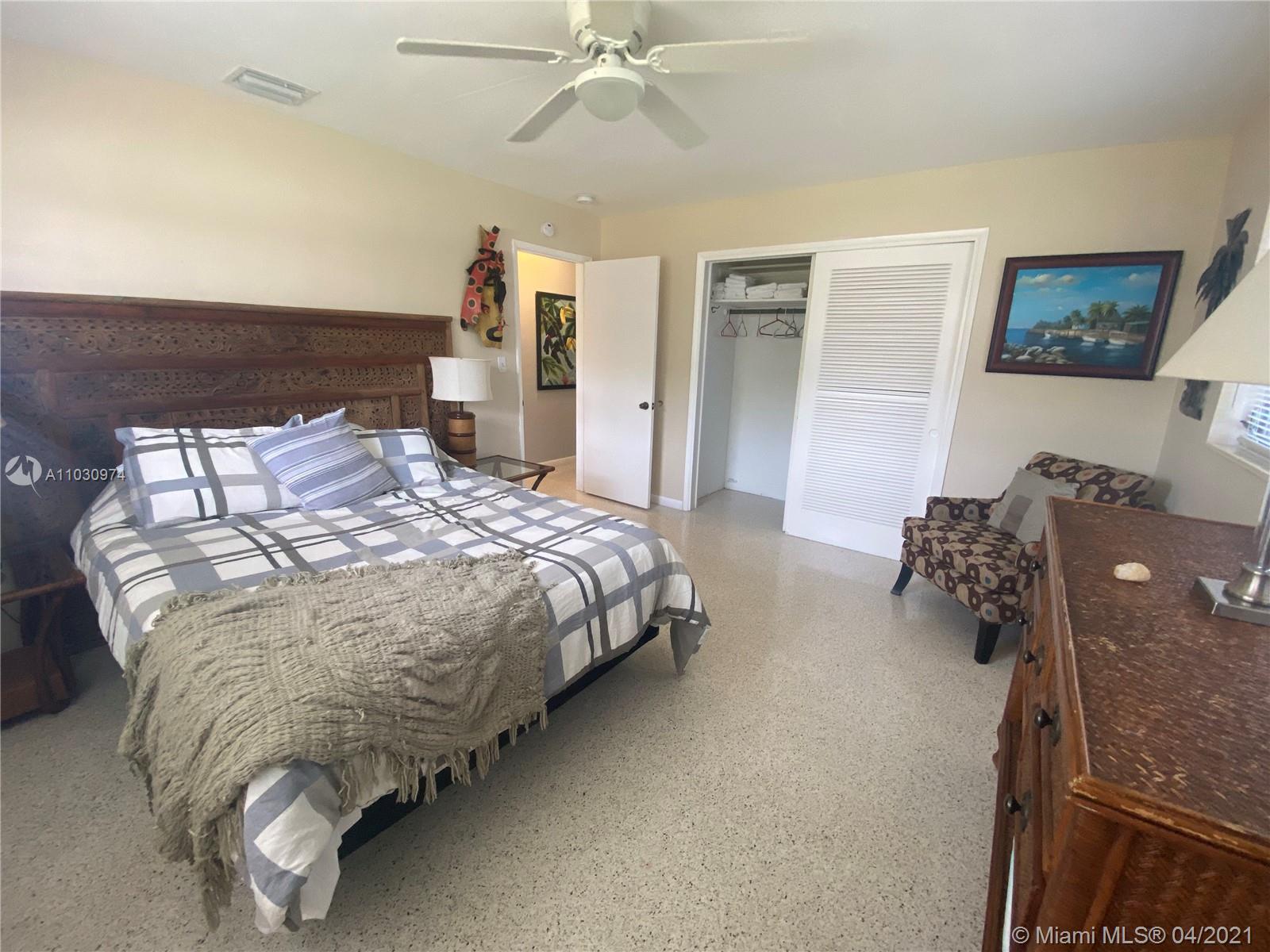 See details / 2421 sq. ft. $ 2021-04-21 0 Photo