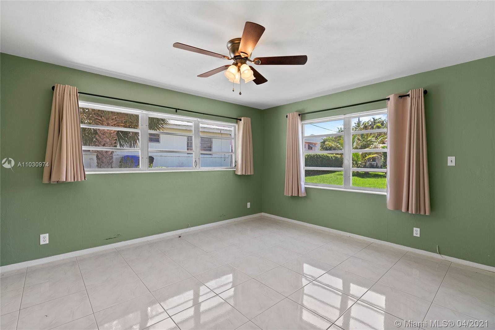 See details / 2421 sq. ft. $ 2021-04-21 0 Photo