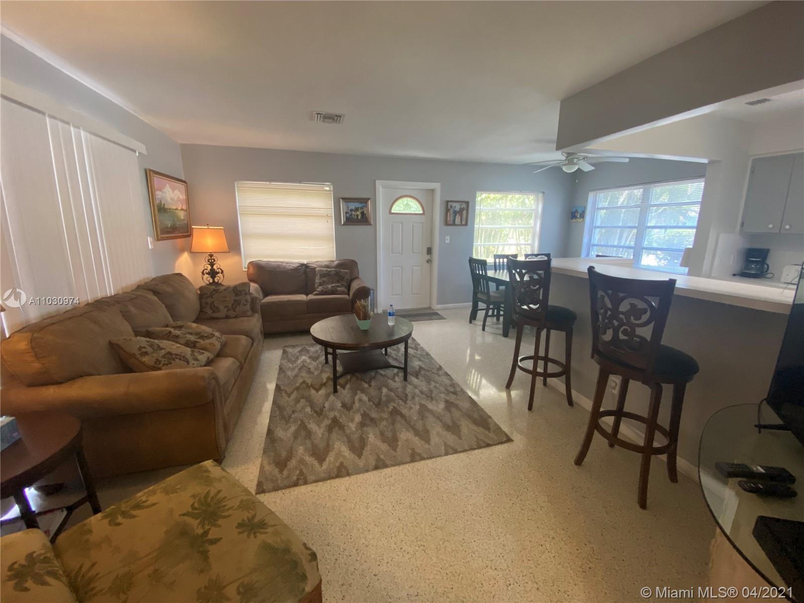 See details / 2421 sq. ft. $ 2021-04-21 0 Photo