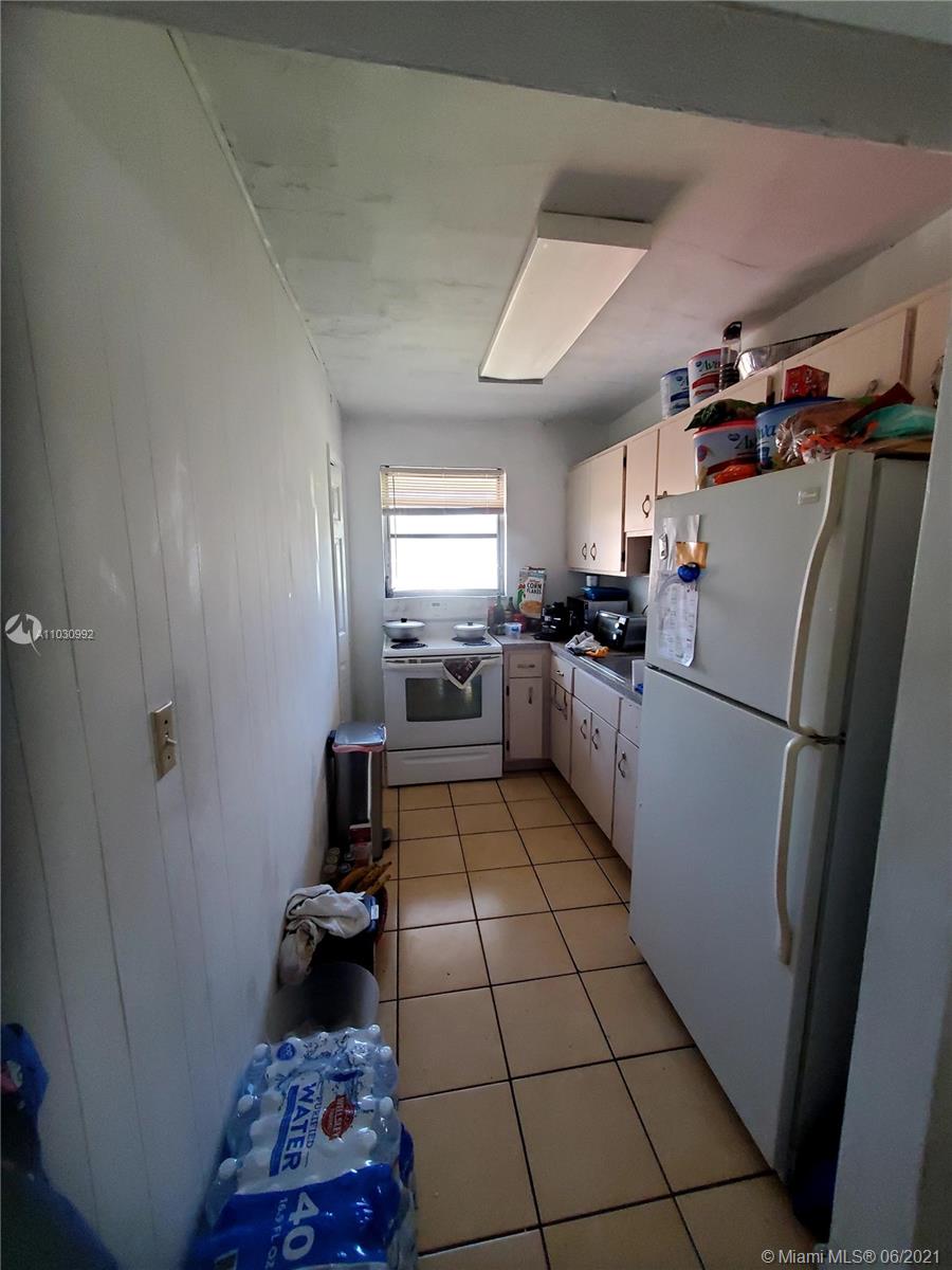 See details / 2986 sq. ft. $ 2021-04-21 0 Photo