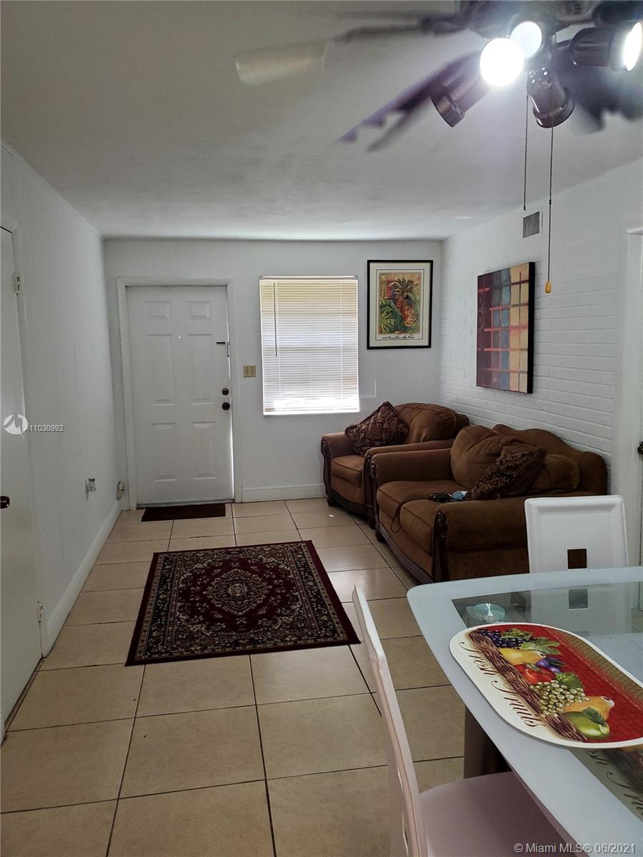 See details / 2986 sq. ft. $ 2021-04-21 0 Photo