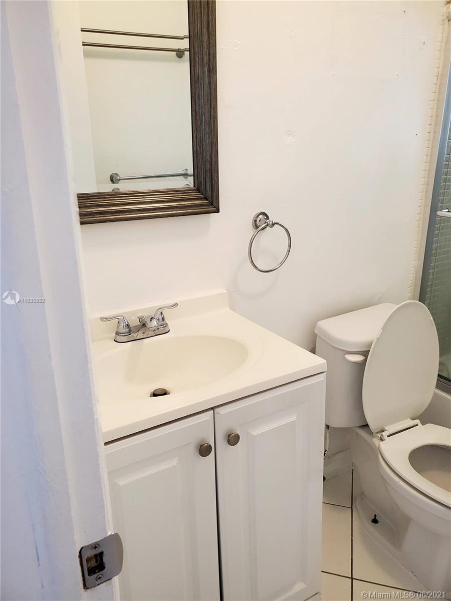See details / 2986 sq. ft. $ 2021-04-21 0 Photo