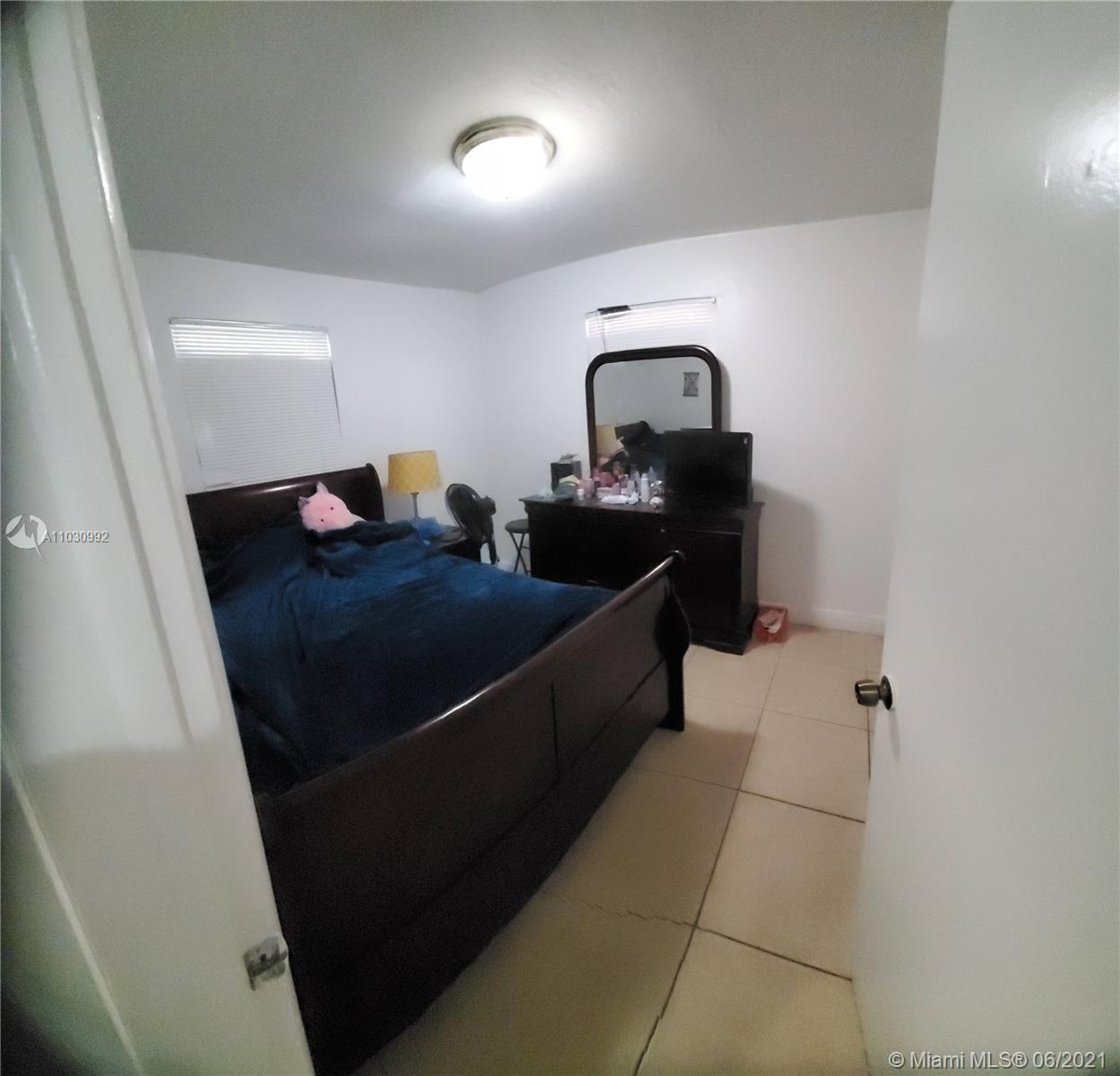 See details / 2986 sq. ft. $ 2021-04-21 0 Photo