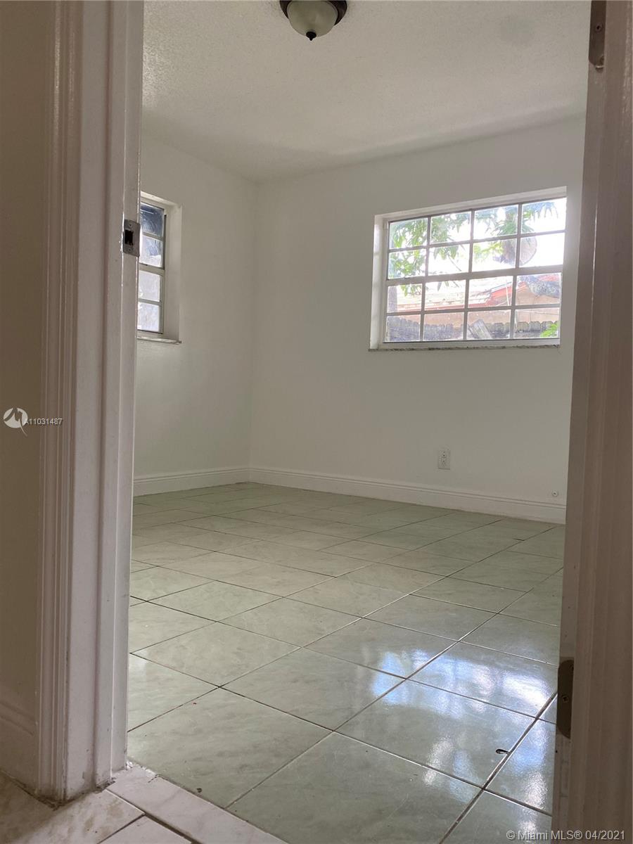 See details / sq. ft. $ 2021-04-22 0 Photo