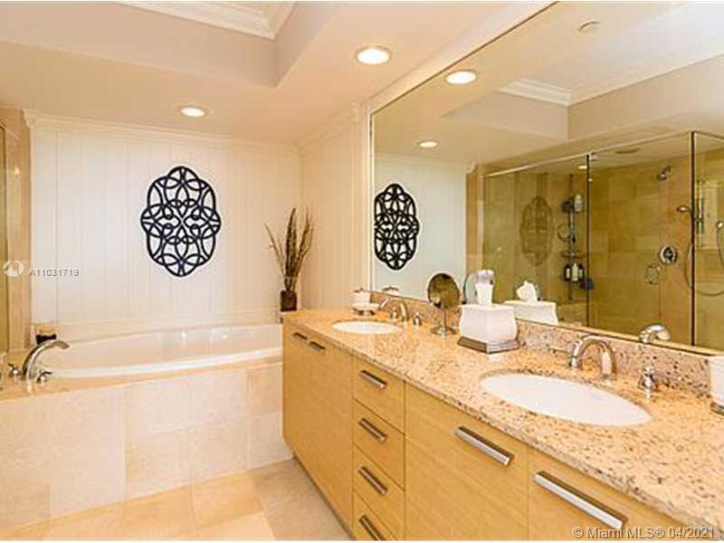 Ver detalles 4910 2 / 2 1337 sq. ft. $ 2021-04-22 0 foto