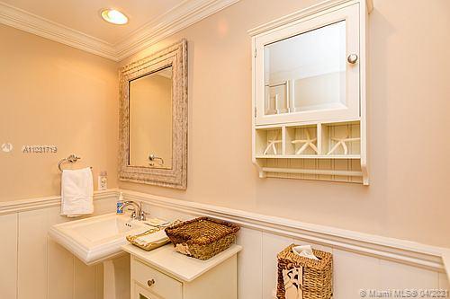 Ver detalles 4910 2 / 2 1337 sq. ft. $ 2021-04-22 0 foto