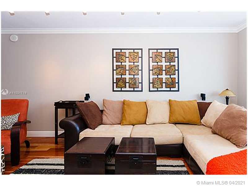 Ver detalles 4910 2 / 2 1337 sq. ft. $ 2021-04-22 0 foto