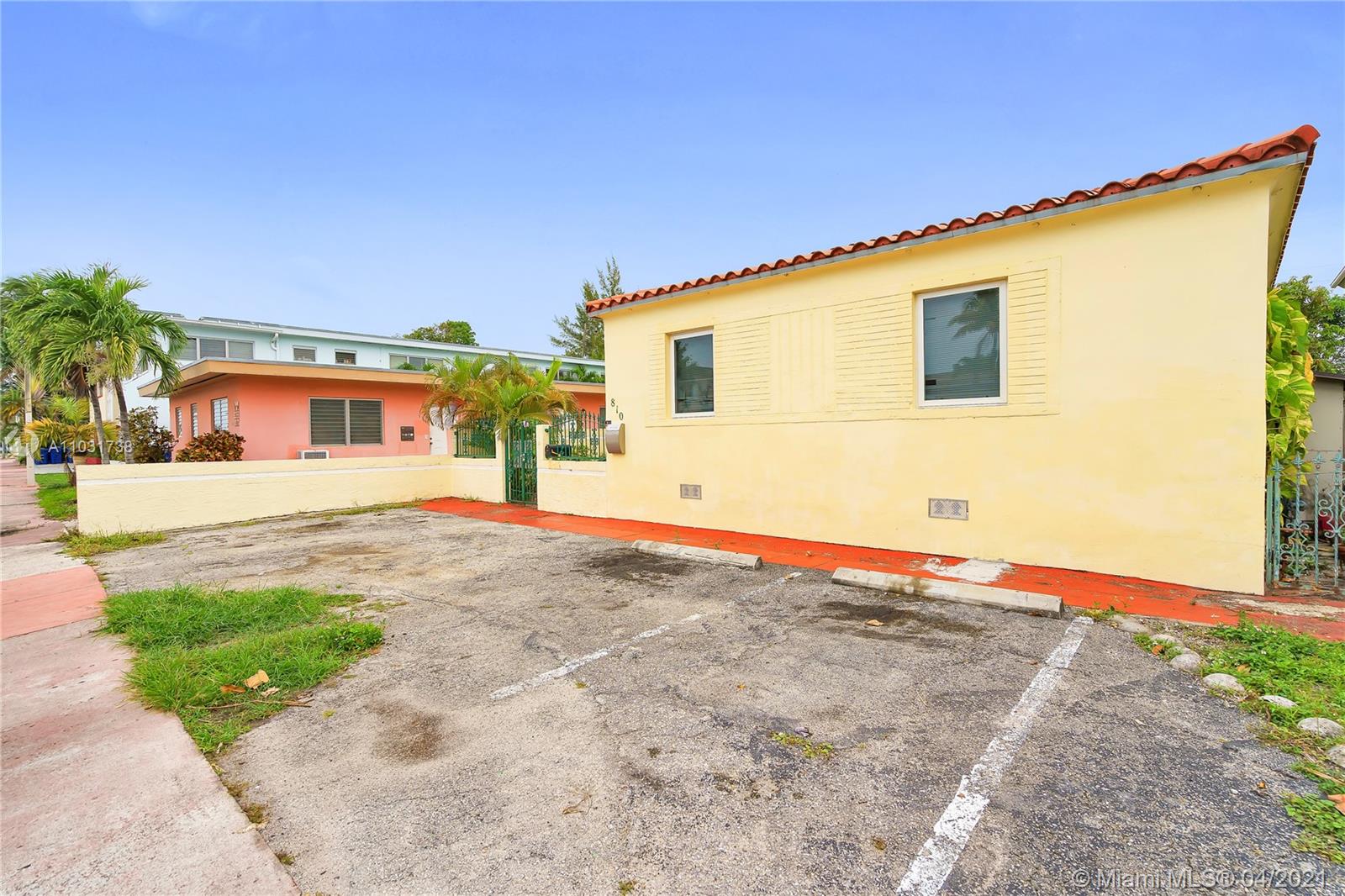 See details / 2210 sq. ft. $ 2021-04-22 0 Photo