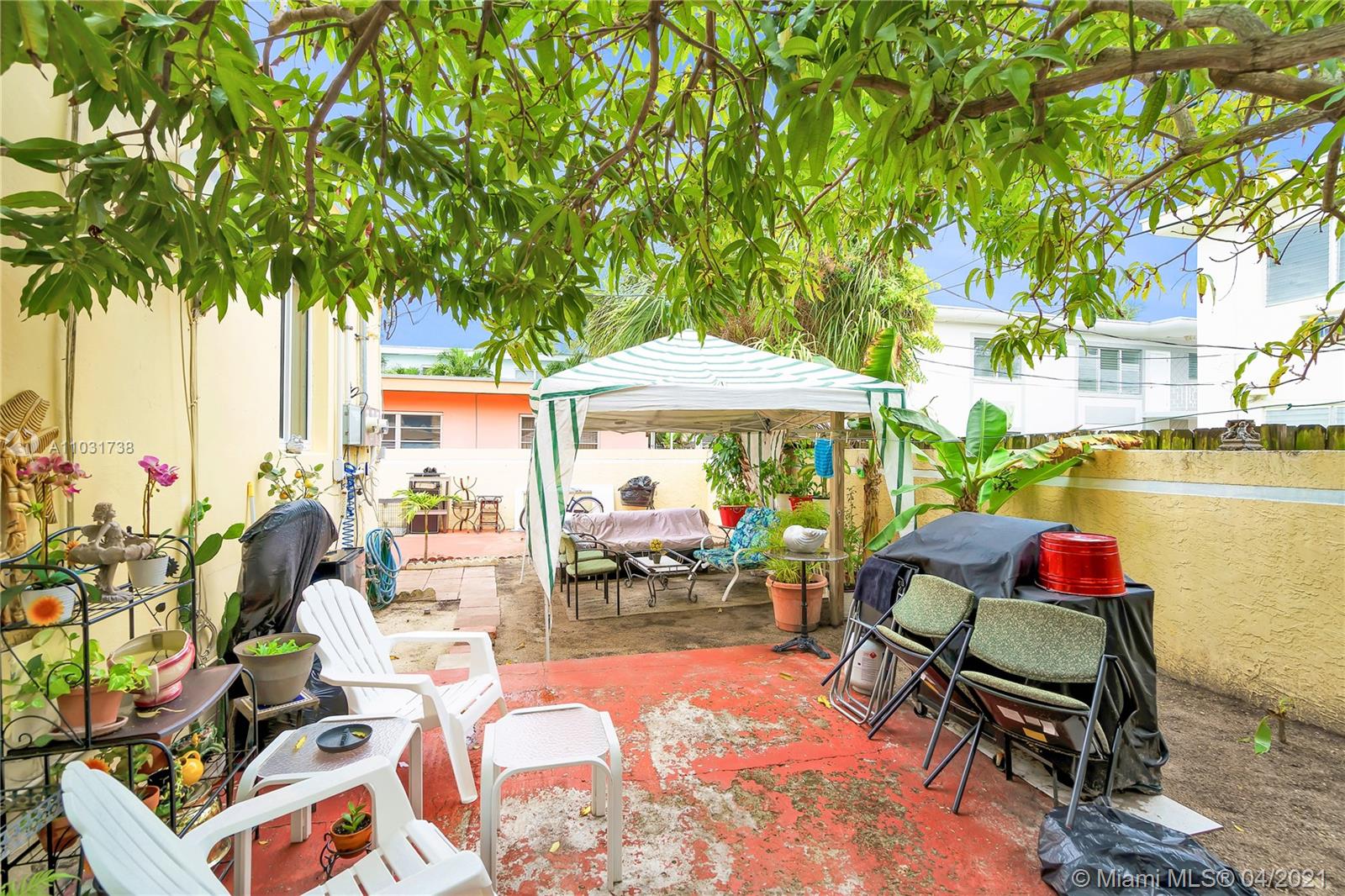See details / 2210 sq. ft. $ 2021-04-22 0 Photo