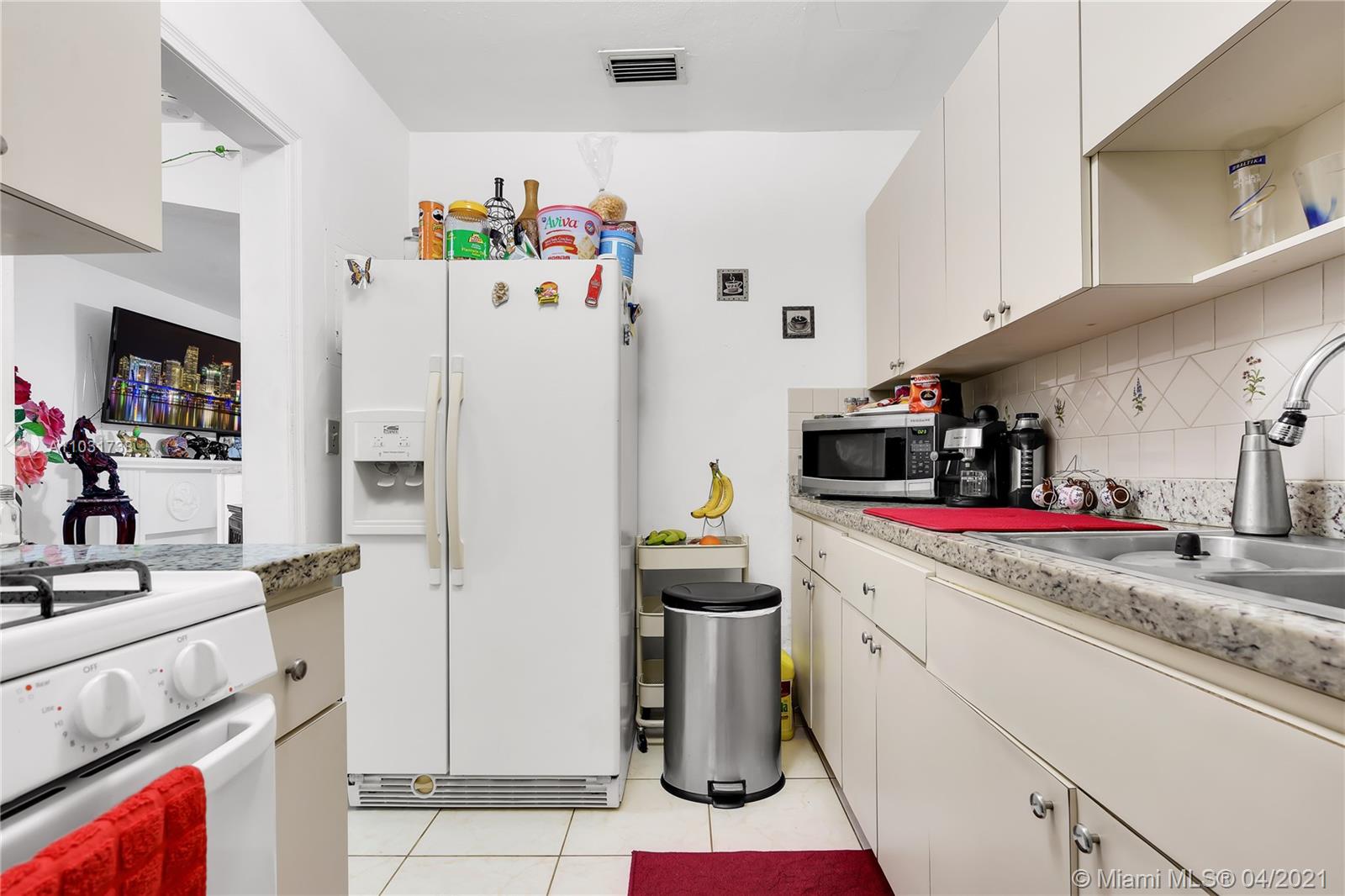 See details / 2210 sq. ft. $ 2021-04-22 0 Photo