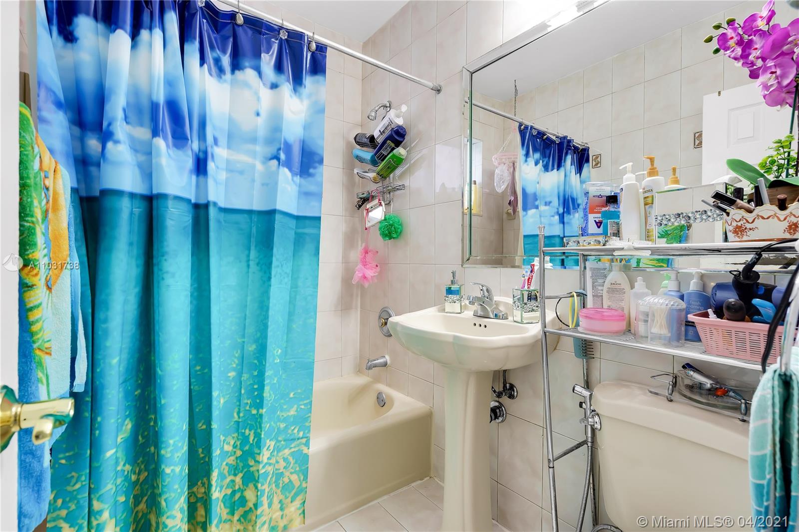 See details / 2210 sq. ft. $ 2021-04-22 0 Photo