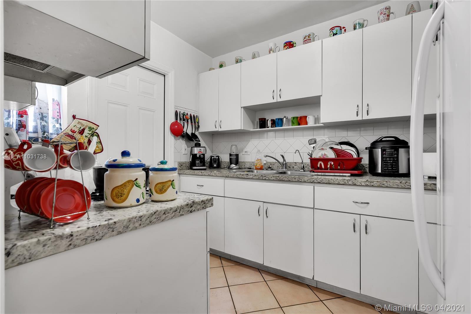 See details / 2210 sq. ft. $ 2021-04-22 0 Photo