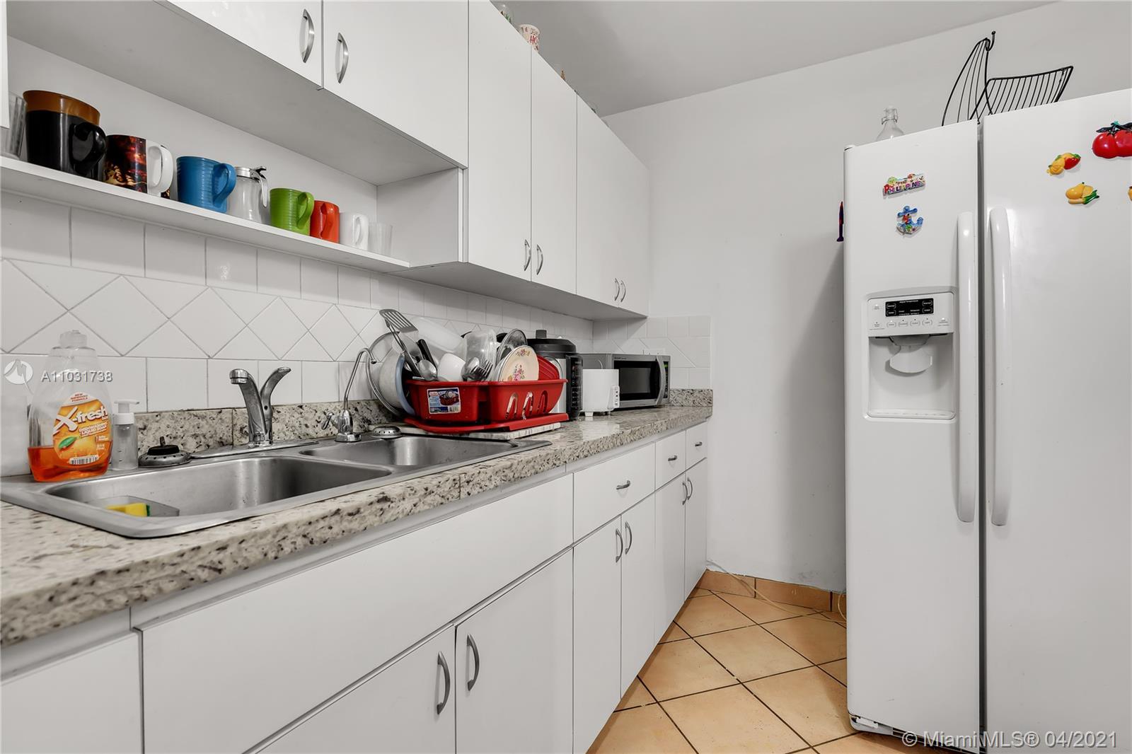 See details / 2210 sq. ft. $ 2021-04-22 0 Photo