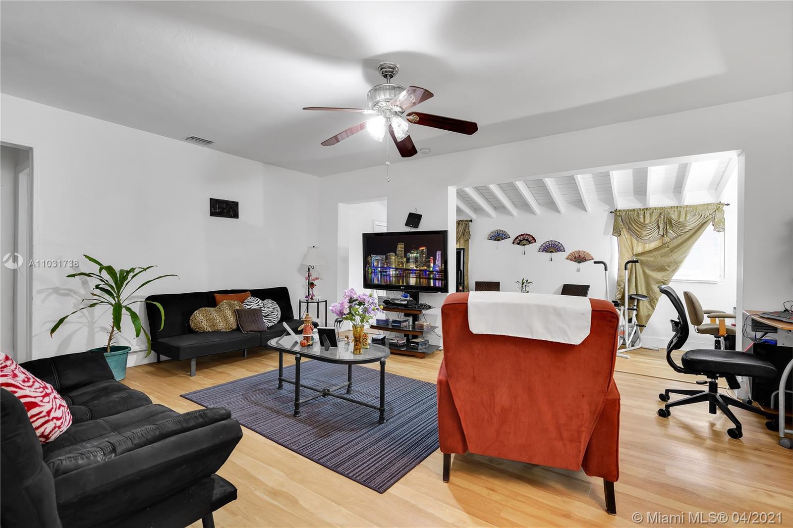 See details / 2210 sq. ft. $ 2021-04-22 0 Photo