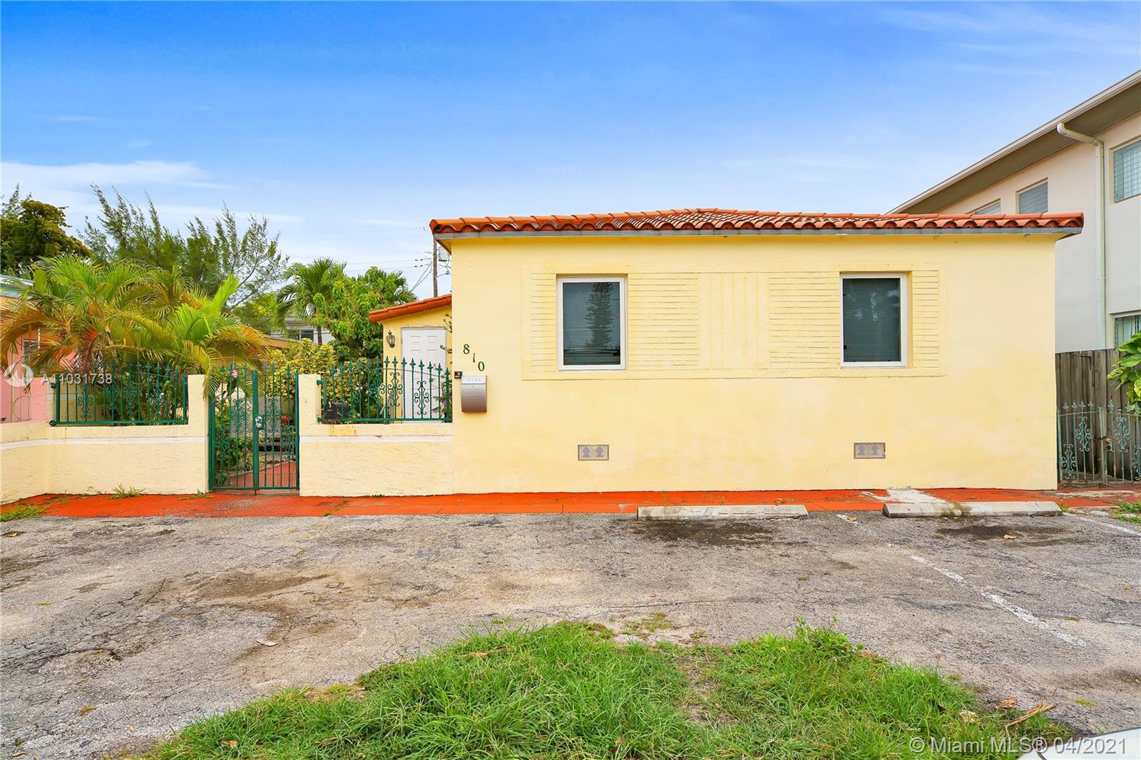 See details / 2210 sq. ft. $ 2021-04-22 0 Photo