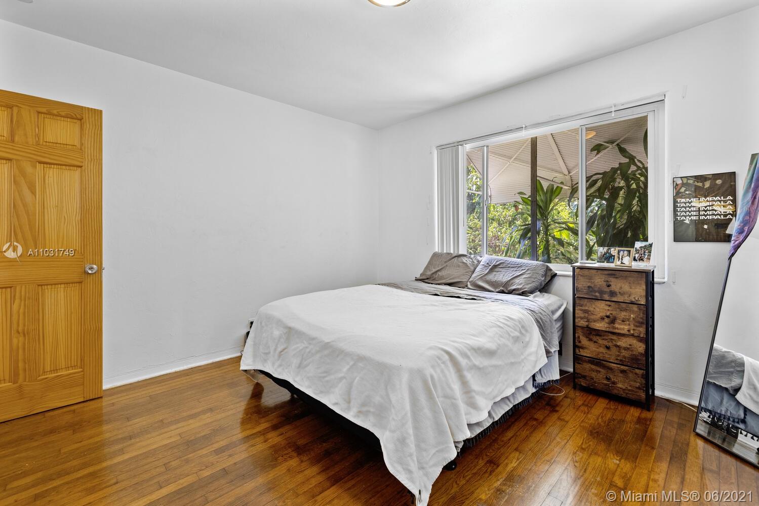See details / 1930 sq. ft. $ 2021-06-08 0 Photo