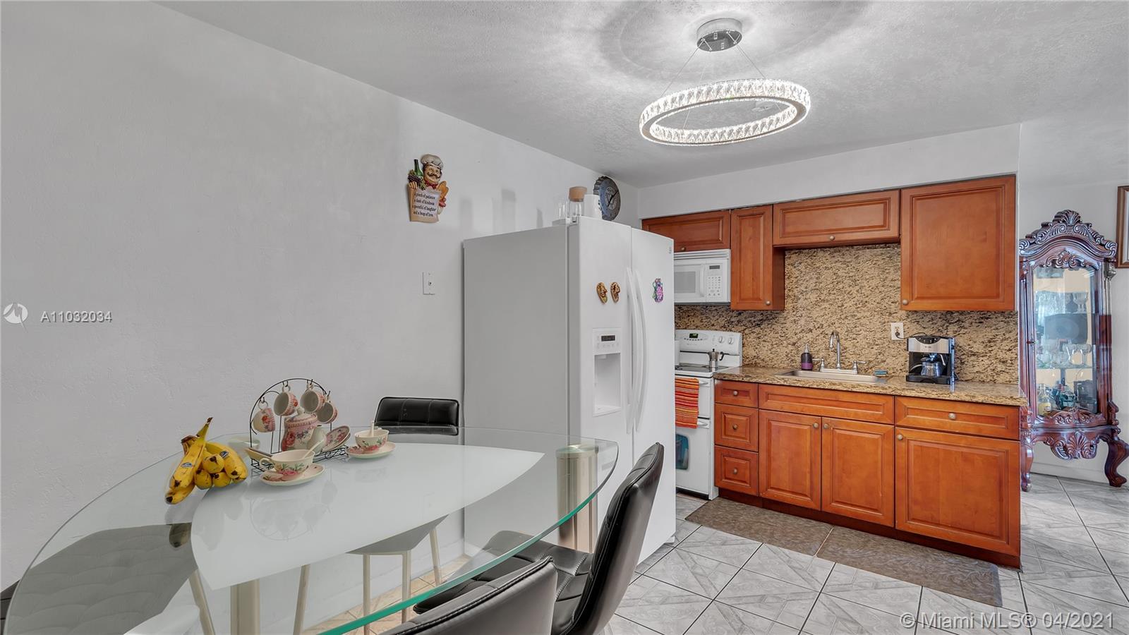 See details / 2016 sq. ft. $ 2021-04-23 0 Photo