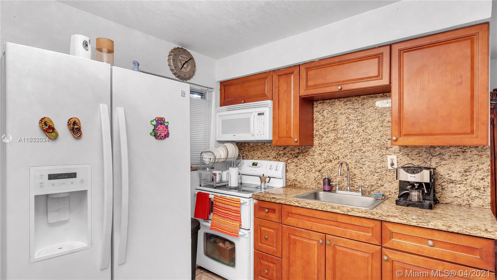 See details / 2016 sq. ft. $ 2021-04-23 0 Photo