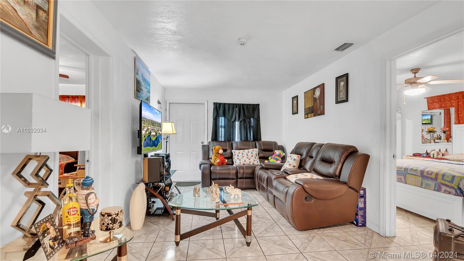 See details / 2016 sq. ft. $ 2021-04-23 0 Photo