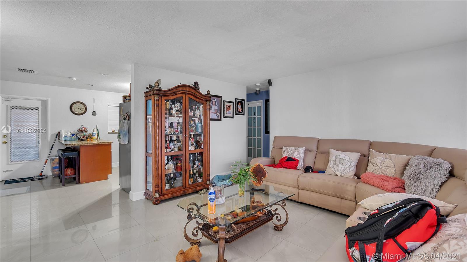 See details / 2016 sq. ft. $ 2021-04-23 0 Photo