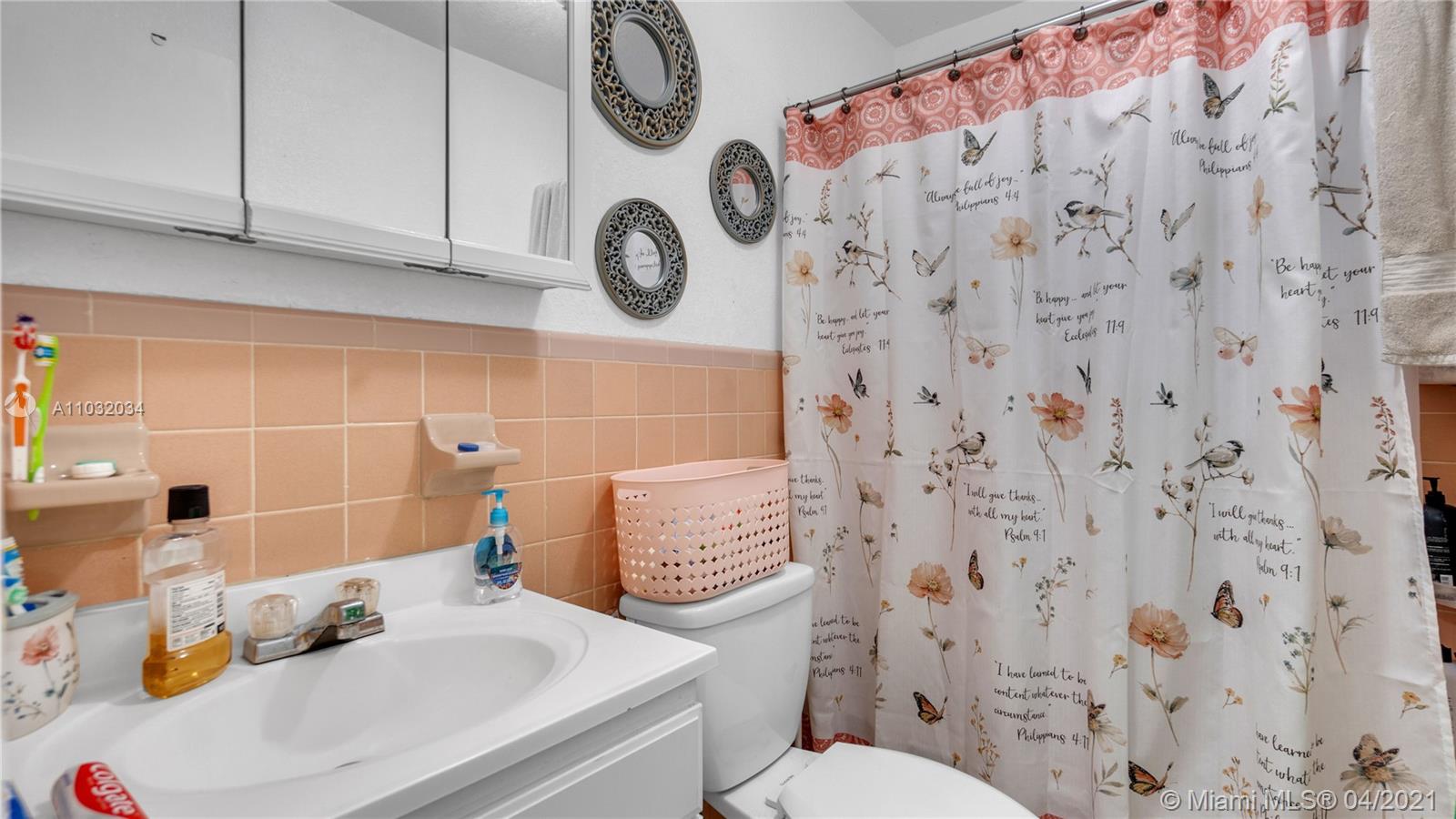 See details / 2016 sq. ft. $ 2021-04-23 0 Photo