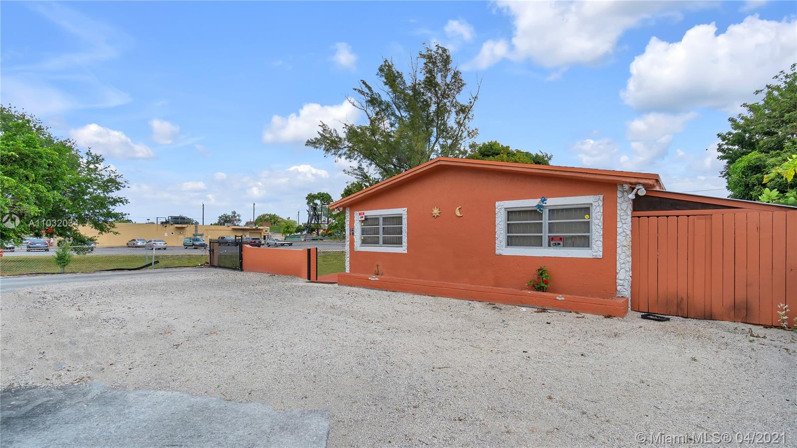 See details / 2016 sq. ft. $ 2021-04-23 0 Photo