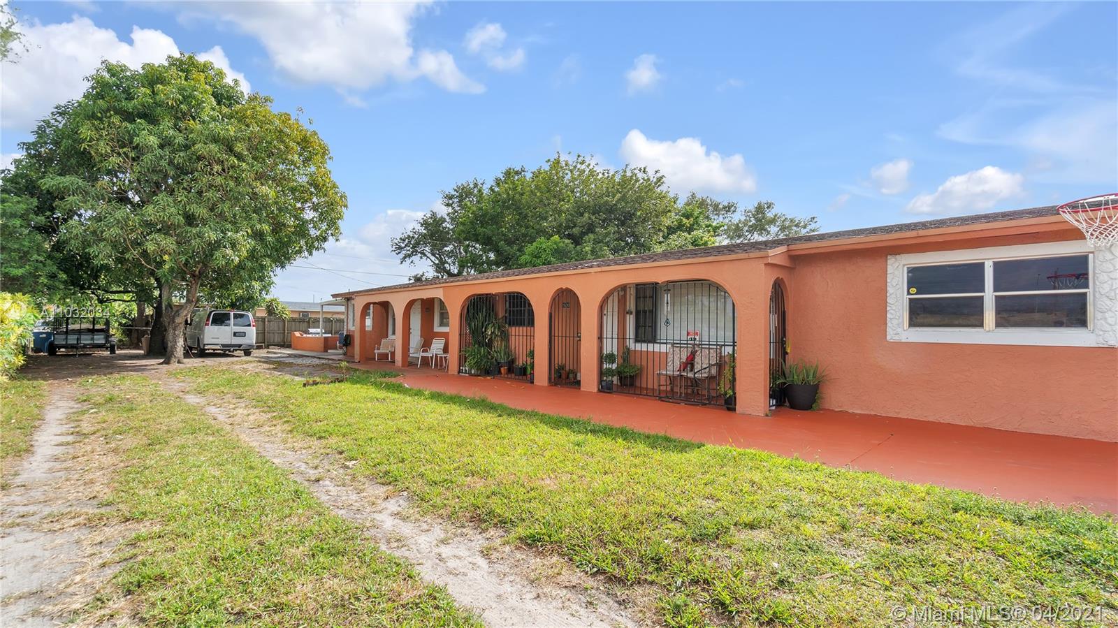 See details / 2016 sq. ft. $ 2021-04-23 0 Photo