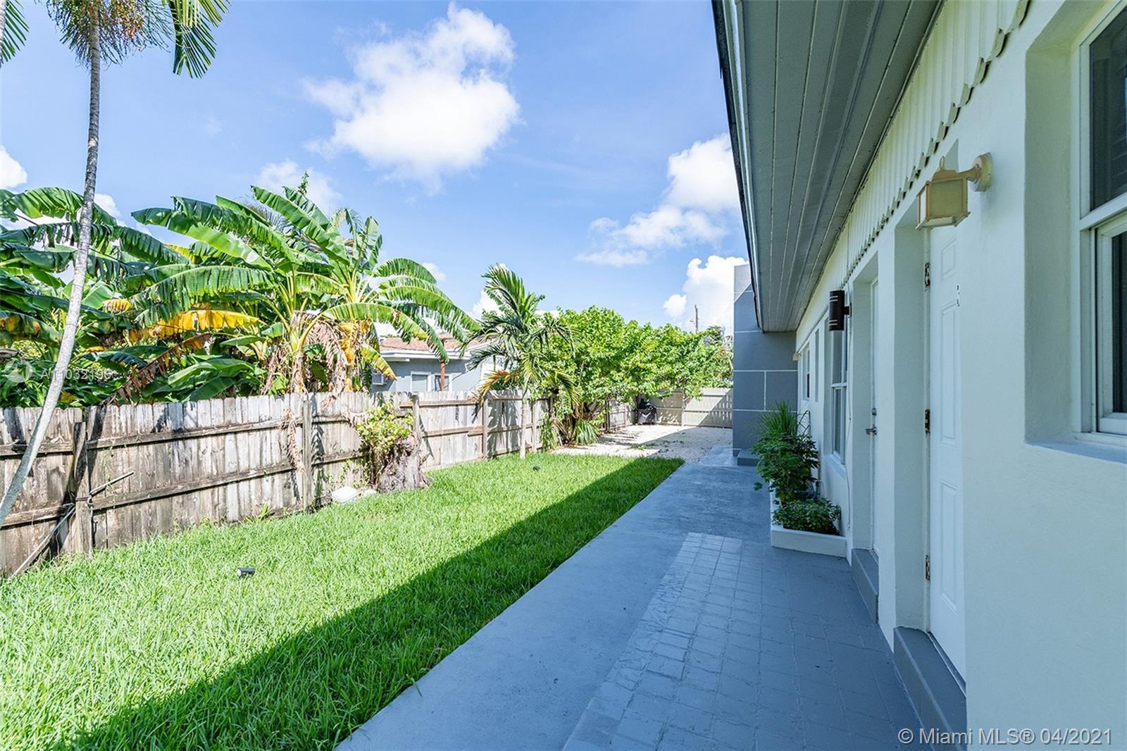 See details / 1950 sq. ft. $ 2021-04-23 0 Photo