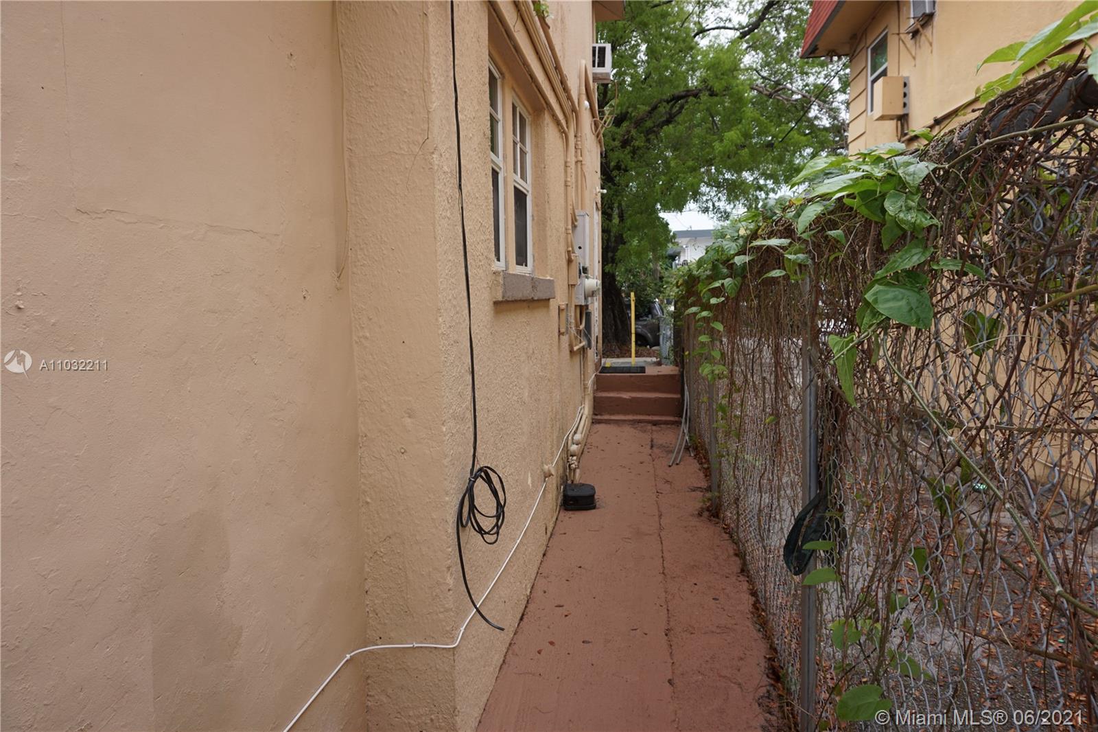 See details / 2978 sq. ft. $ 2021-04-23 0 Photo