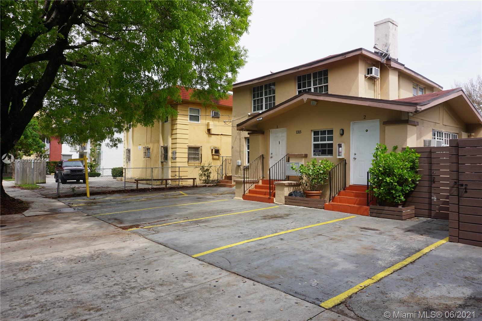 See details / 2978 sq. ft. $ 2021-04-23 0 Photo